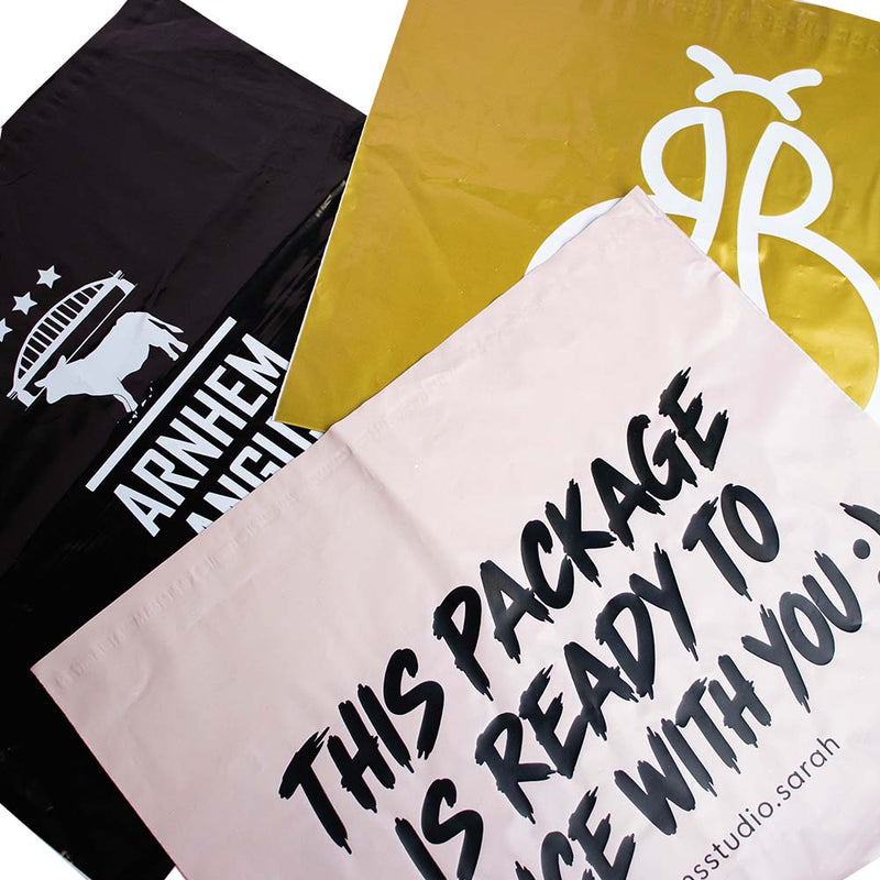 Versandtaschen Schwarz Querformat bedrucken XL