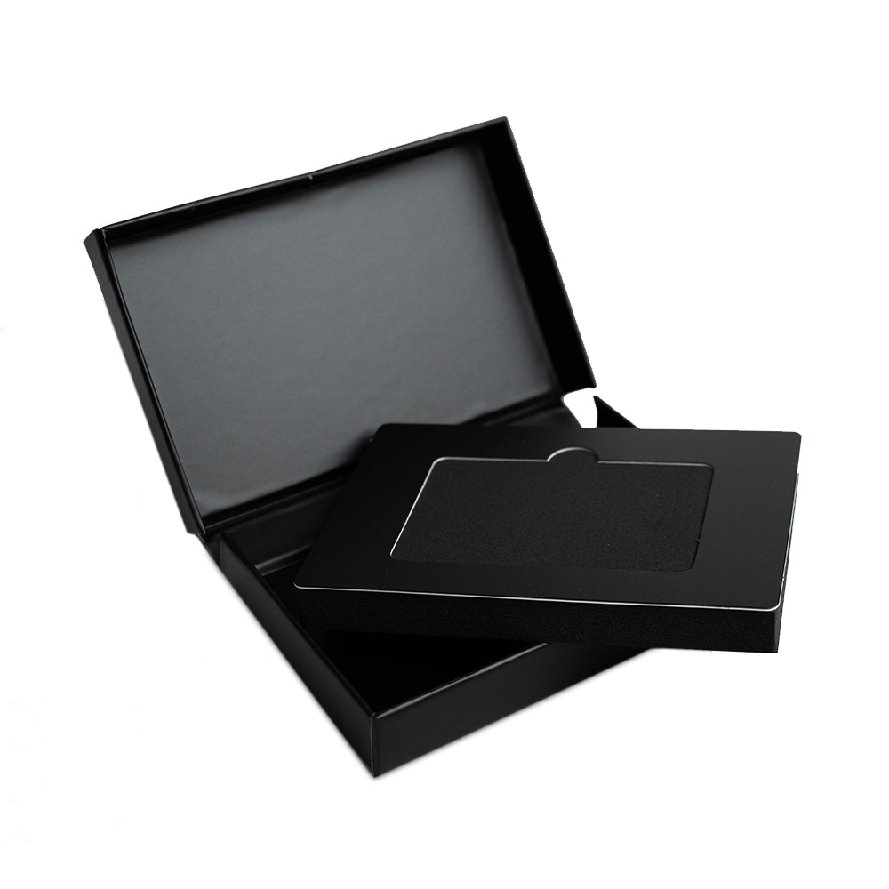 Geschenkbox Schwarz + Gutscheinkarten-Einlage bedrucken lassen