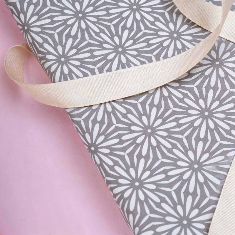 Seidenpapier 35x50cm Flower Power Schwarz
