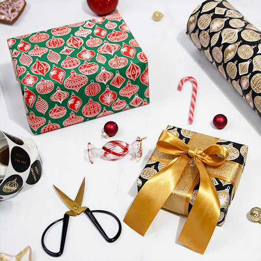 Geschenkpapier Weihnachtskugeln - Grün/Rot - 30cm x 100m