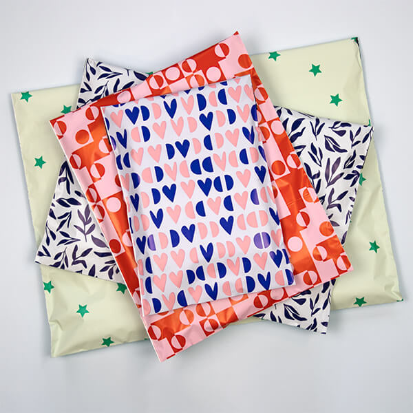 100x Versandtaschen Happy Hearts Small Rückgabeverschluss