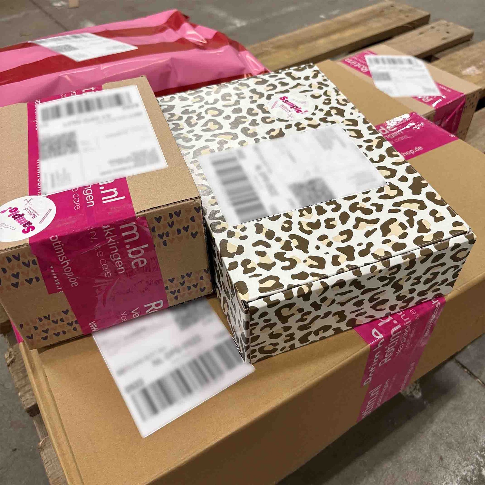 900x Zebra-Etiketten DPD 102x150mm